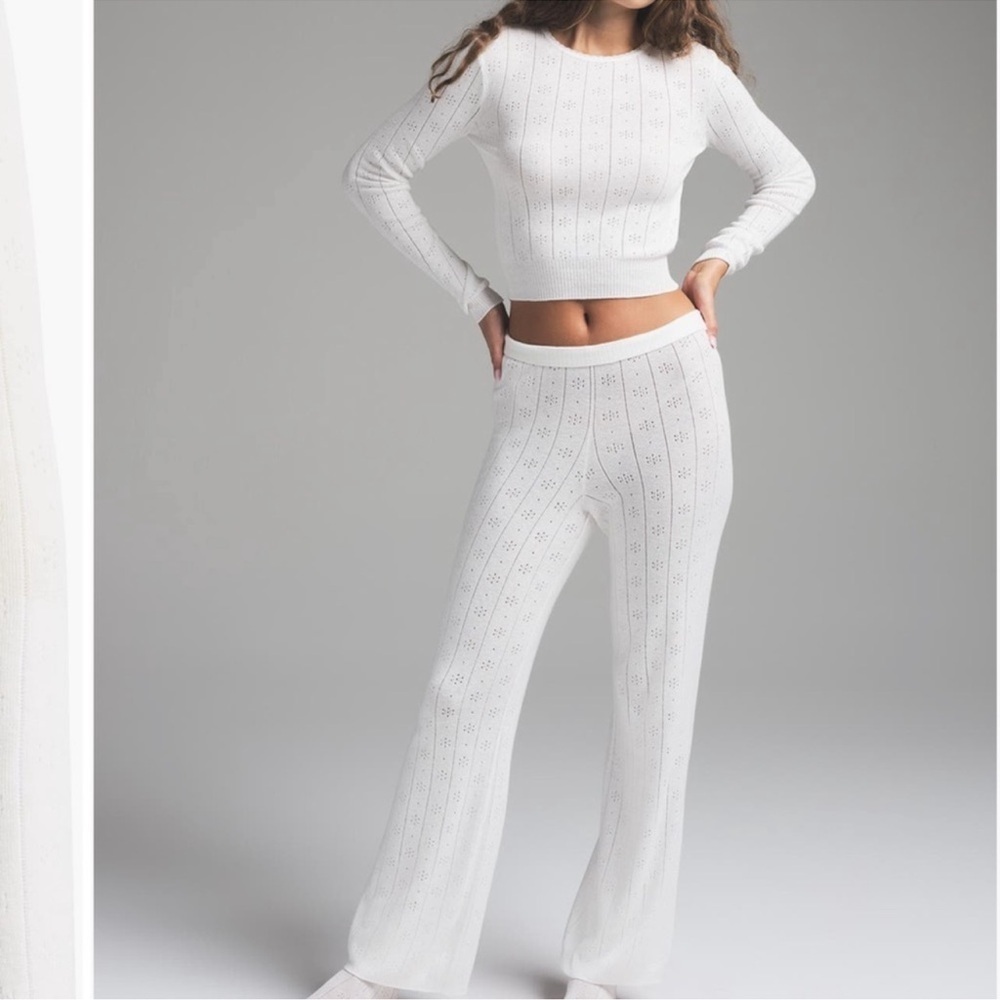 NWT SKIMS White Knit Long Sleeve Crop Top
